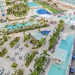 Hostpal Armandos Le Club Playa Privada