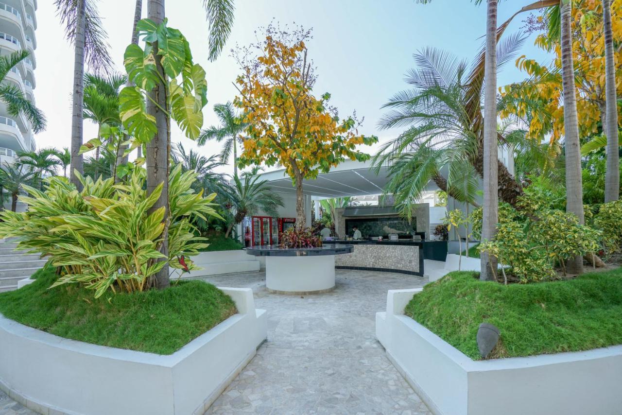 Hostpal Armandos Le Club Playa Privada